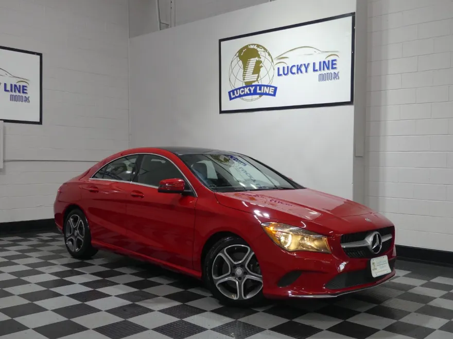 2018 Mercedes Benz CLA 250 4MATIC photo 1