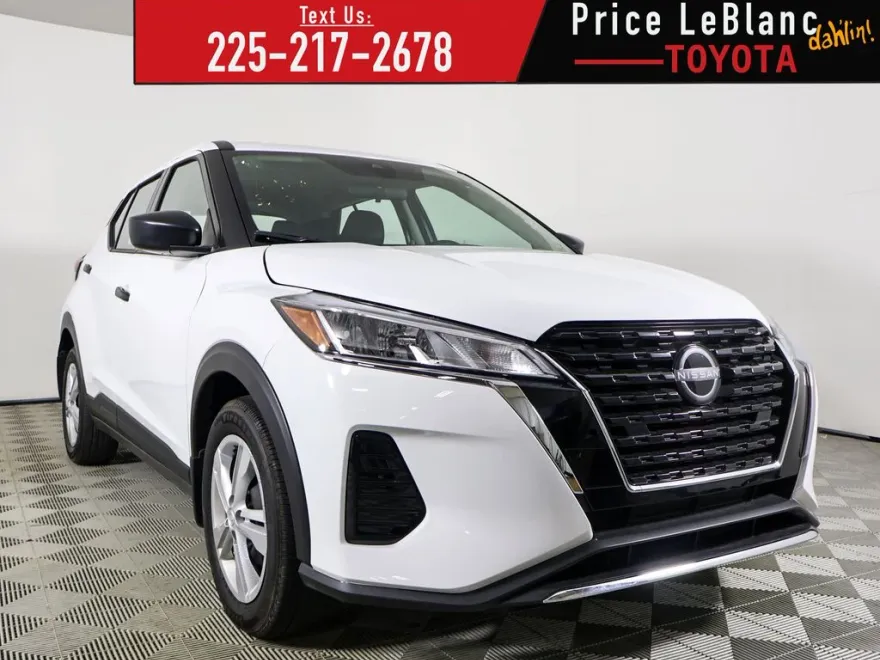 2024 Nissan Kicks S photo 1