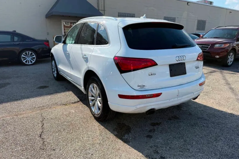 2016 Audi Q5 2.0T Premium Plus photo 1