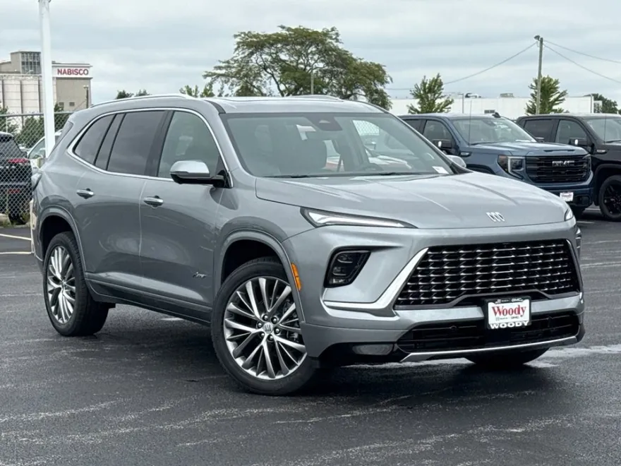2026 Buick Enclave Avenir photo 1