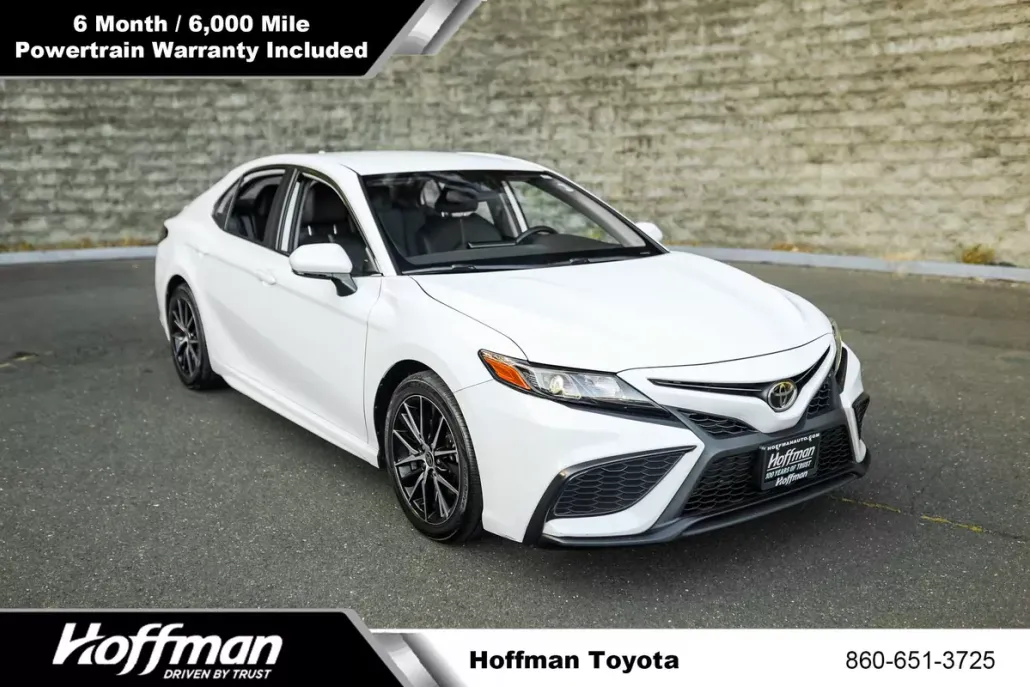 2023 Toyota Camry SE photo 1