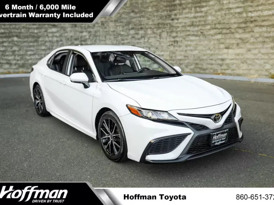 2023 Toyota Camry SE photo 1