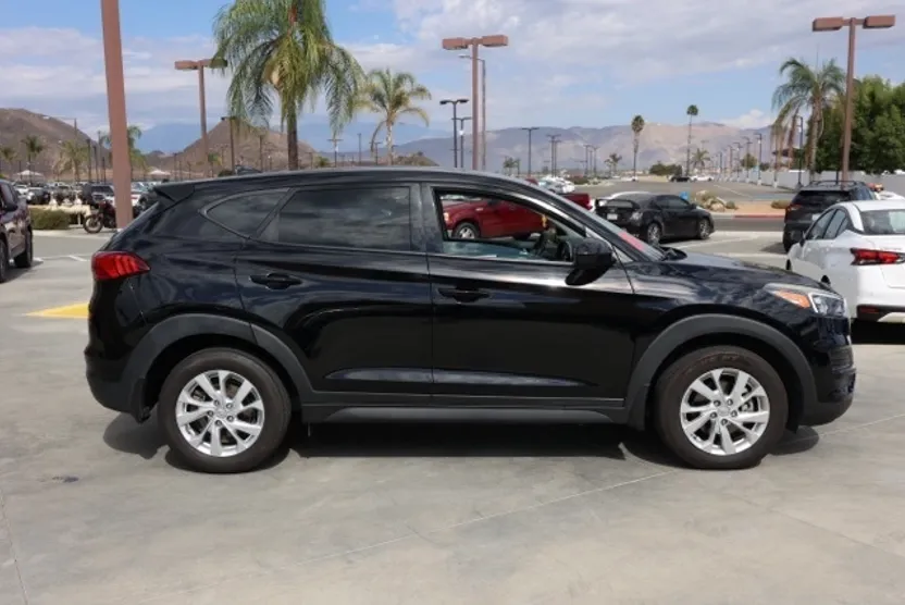 2019 Hyundai Tucson SE photo 1