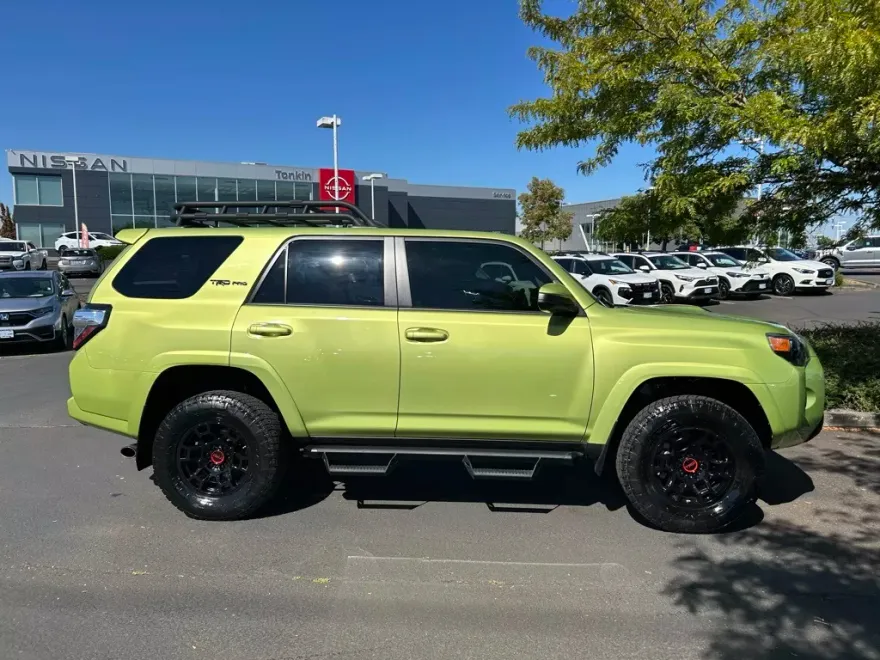 2022 Toyota 4Runner TRD Pro 4WD photo 1