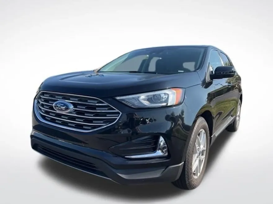 2022 Ford Edge SEL photo 1