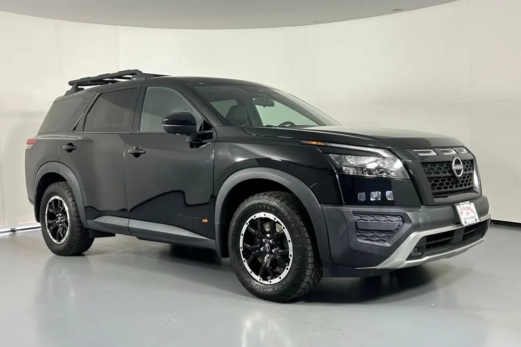 2023 Nissan Pathfinder Rock Creek photo 1
