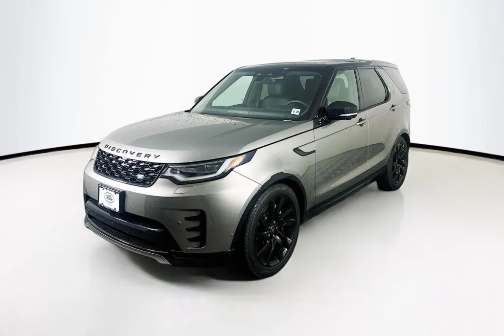 2024 Land Rover Discovery SE photo 1