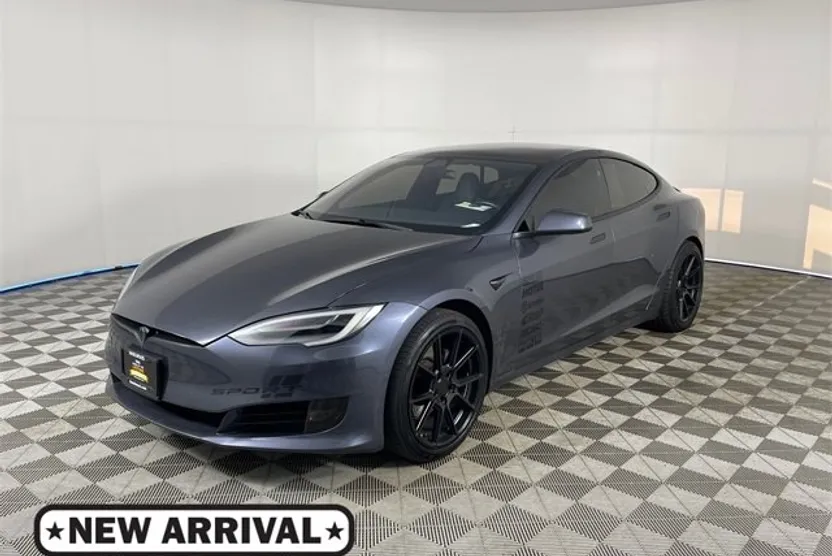 2020 Tesla Model S Long Range photo 1