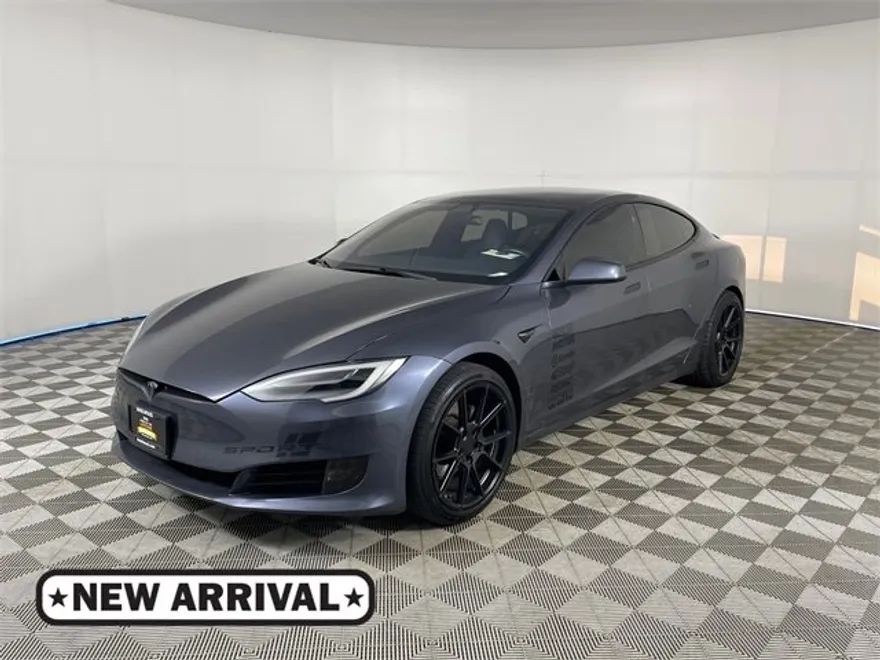 2020 Tesla Model S Long Range photo 1