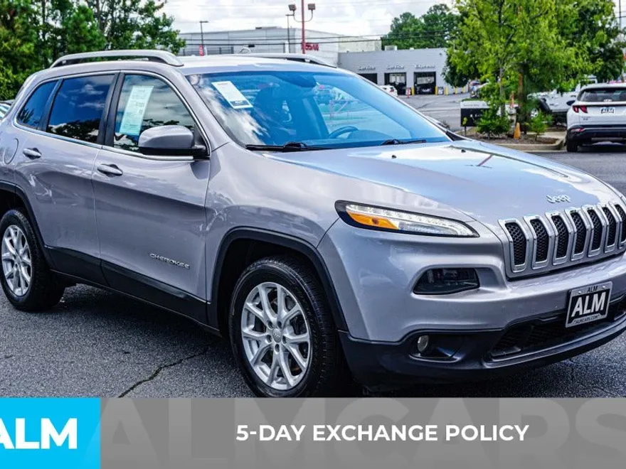 2017 Jeep Cherokee Latitude photo 1