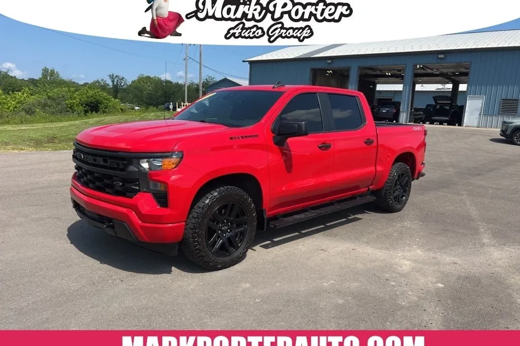 2022 Chevrolet Silverado 1500 Custom photo 1