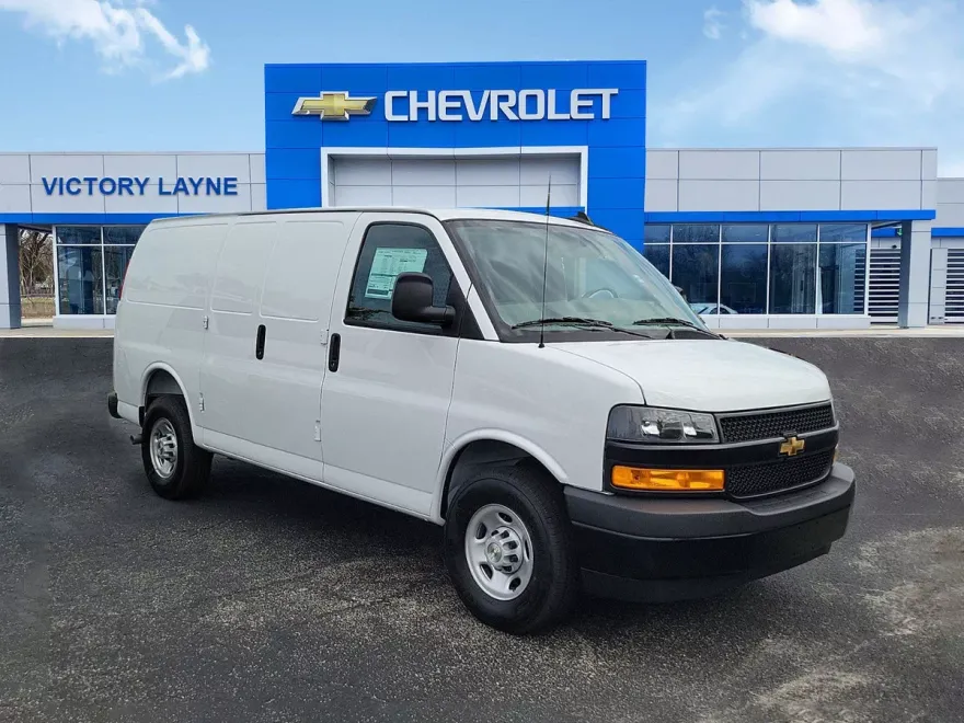2025 Chevrolet Express Cargo 2500 photo 1
