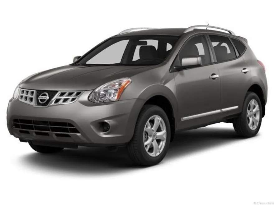 2015 Nissan Rogue Select S photo 1