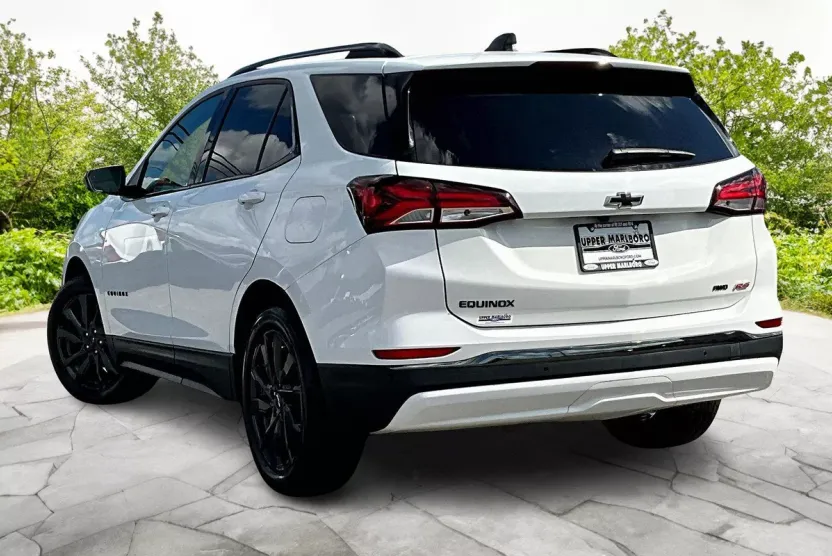 2022 Chevrolet Equinox RS photo 1