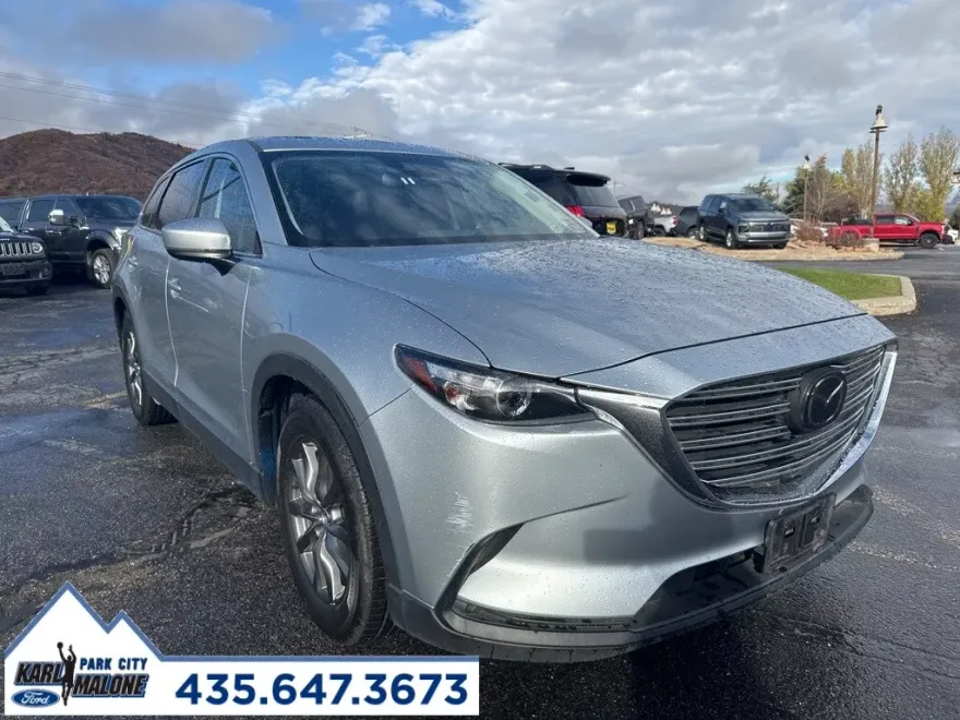 2023 Mazda CX-9 Touring photo 1