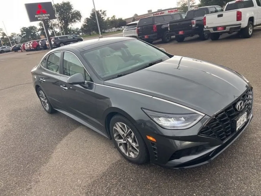 2021 Hyundai Sonata SEL photo 1