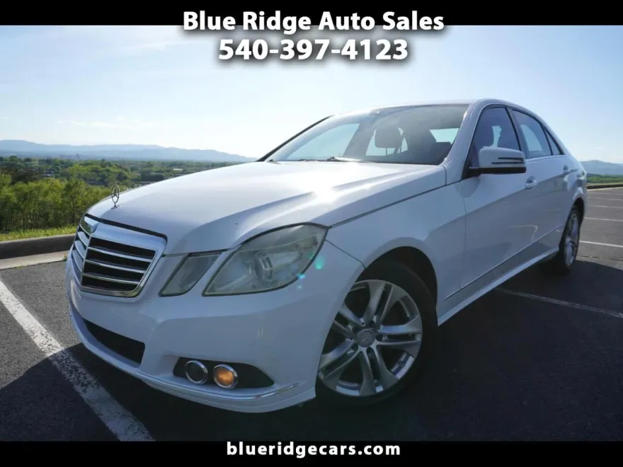 2011 Mercedes Benz E Sedan 4MATIC photo 1