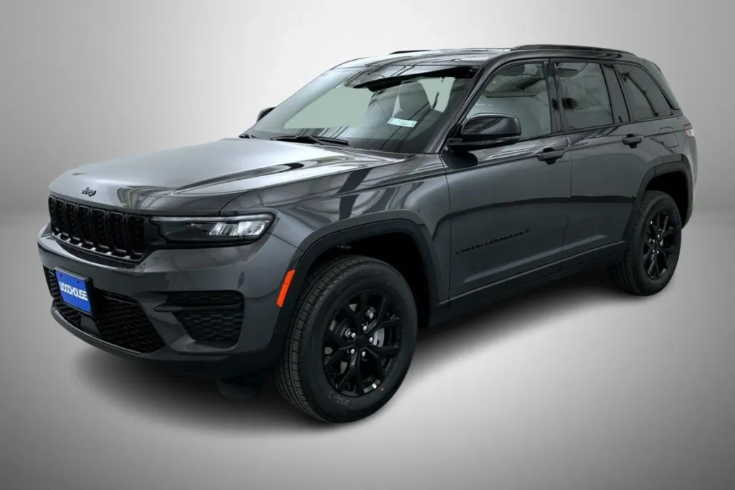 2025 Jeep Grand Cherokee Altitude photo 1