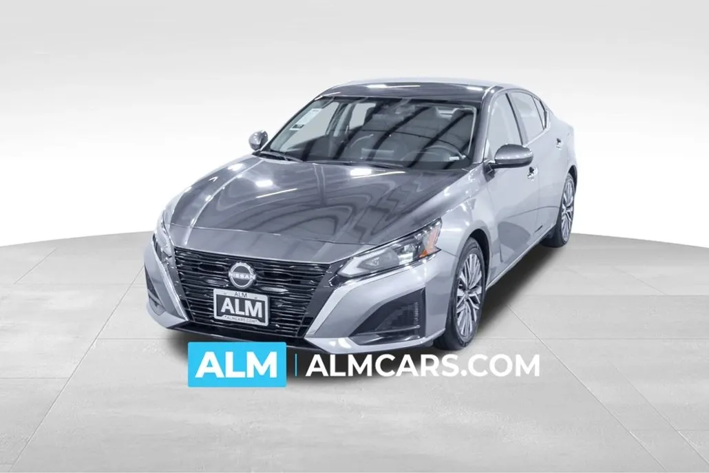 2023 Nissan Altima 2.5 SV photo 1