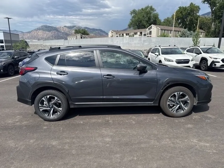 2025 Subaru Crosstrek Premium photo 1