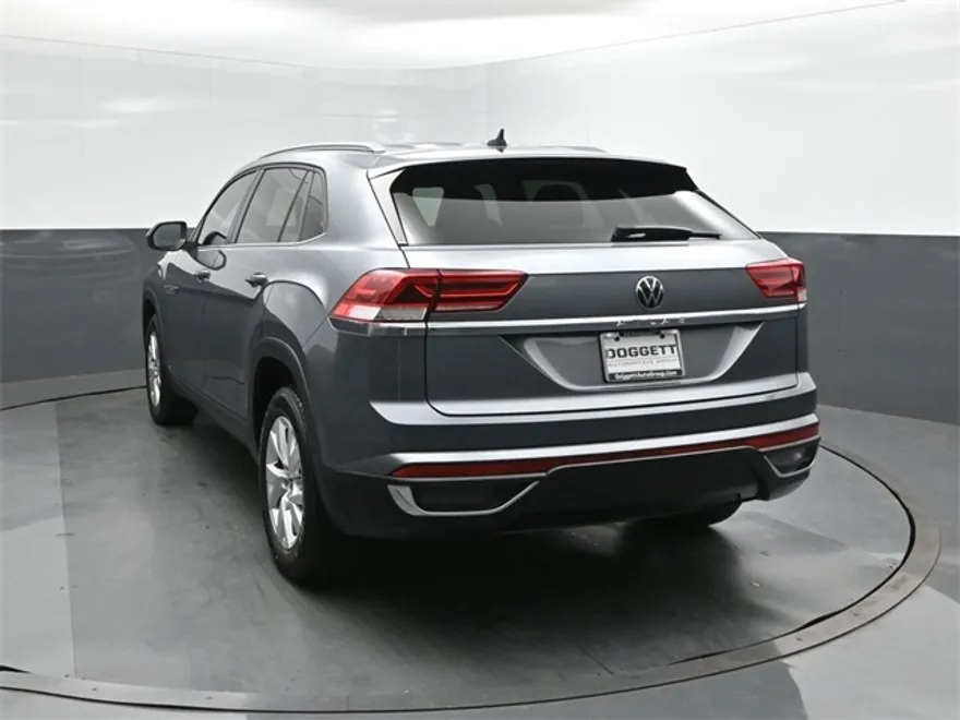 2021 Volkswagen Atlas Cross Sport photo 1