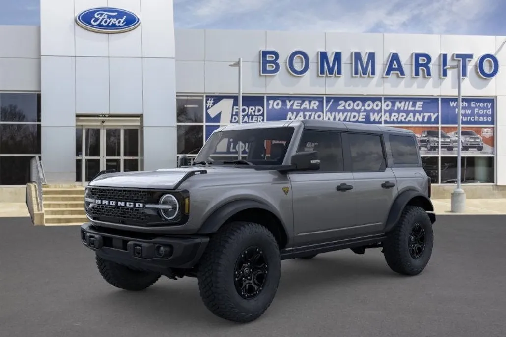 2025 Ford Bronco Badlands photo 1