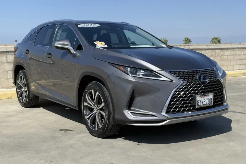 2022 Lexus RX 450h photo 1