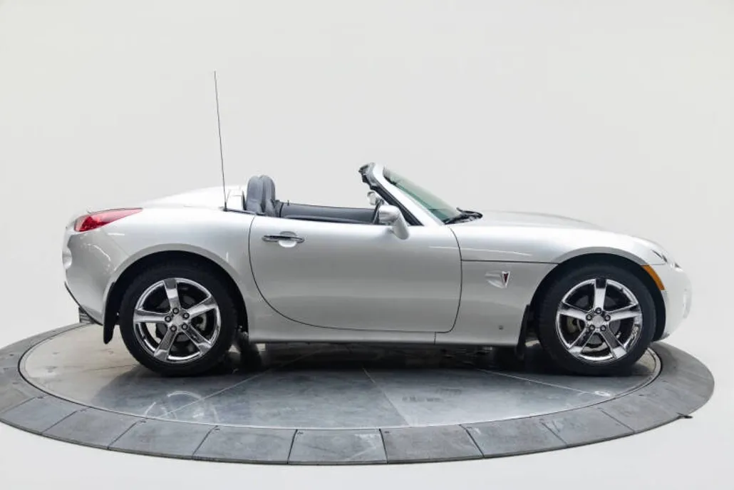 2007 Pontiac Solstice photo 1