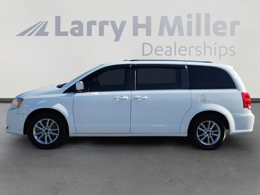 2019 Dodge Grand Caravan SXT photo 1