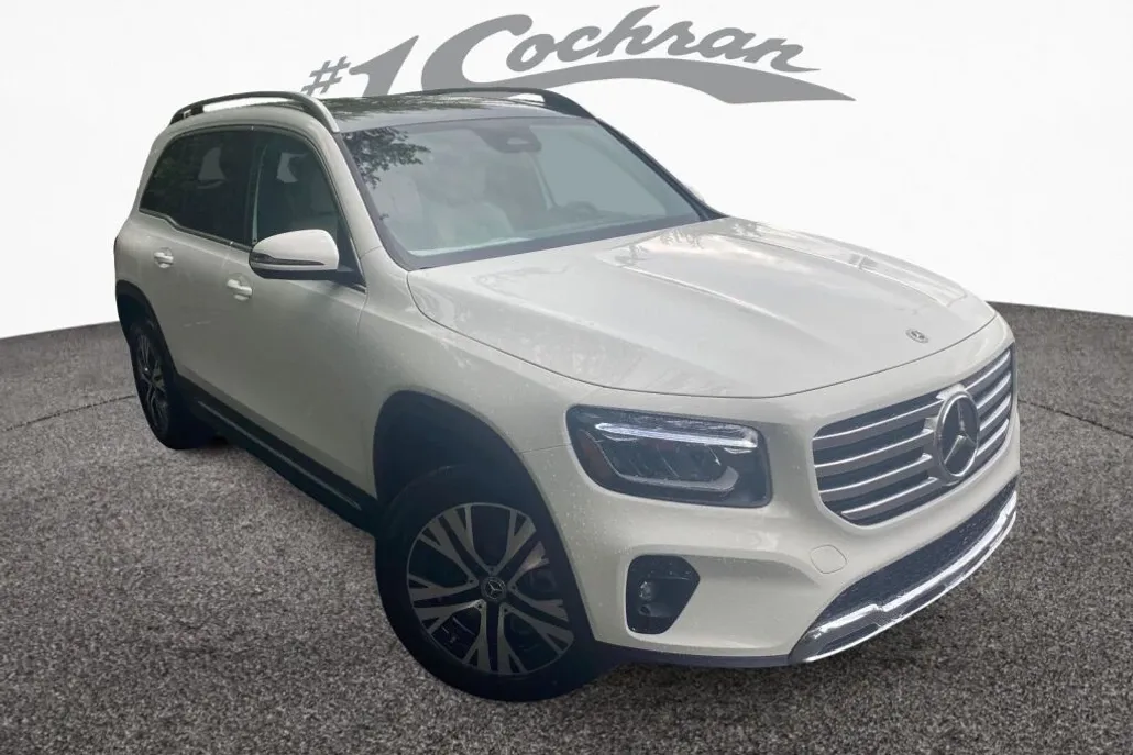 2025 Mercedes Benz GLB 250 4MATIC photo 1