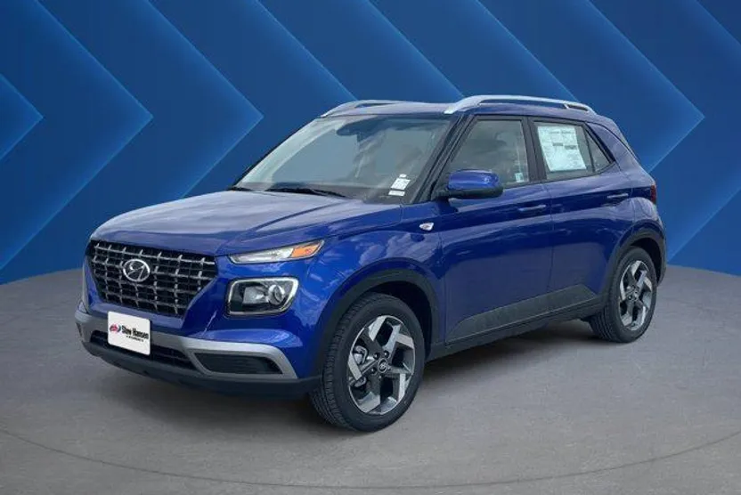 2025 Hyundai Venue SEL photo 1