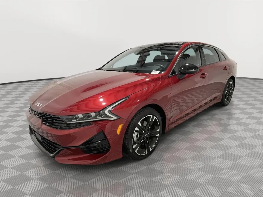 2023 Kia K5 GT-Line photo 1
