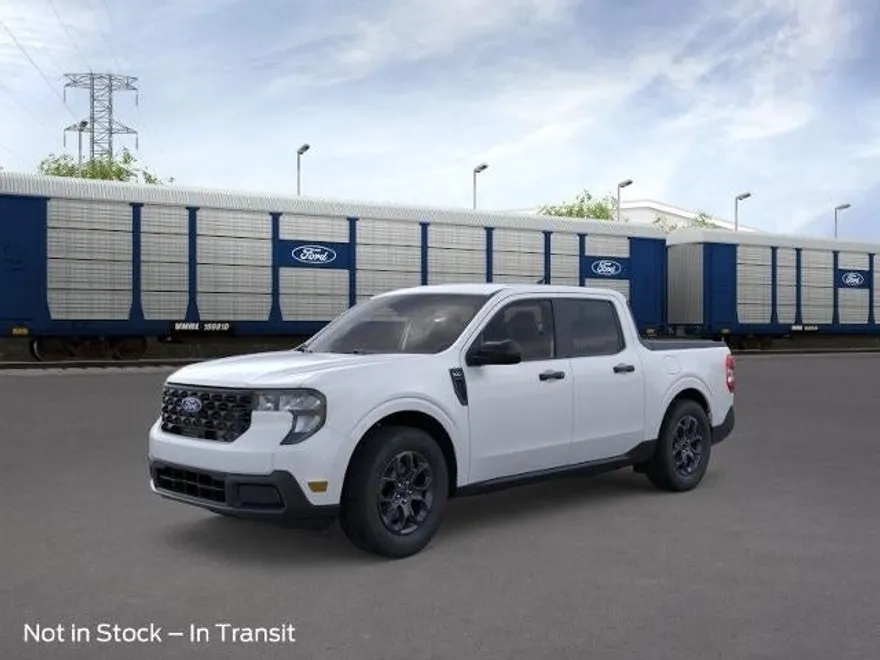 2025 Ford Maverick XLT photo 1