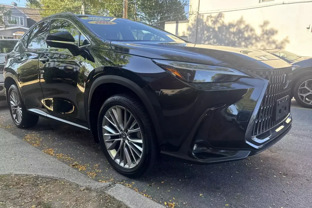 2023 Lexus NX 350 Luxury AWD photo 1