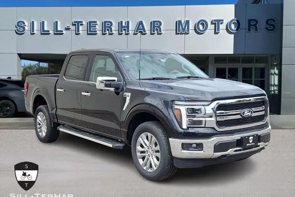 2025 Ford F-150 Lariat photo 1