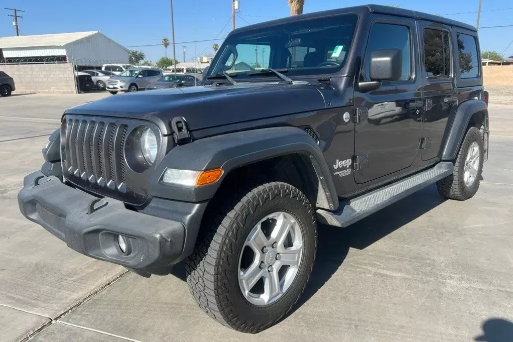 2018 Jeep Wrangler Unlimited Sport S photo 1