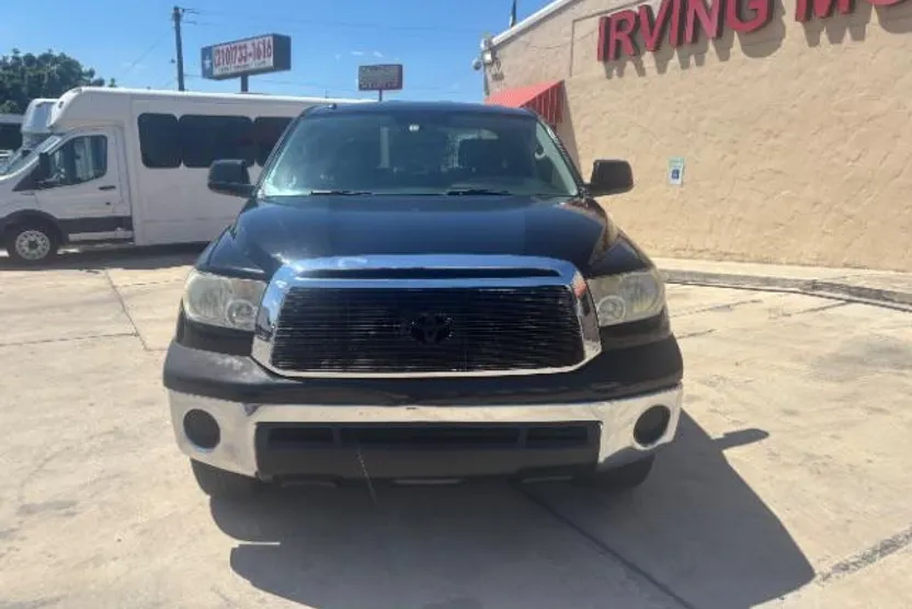 2012 Toyota Tundra Double Cab photo 1