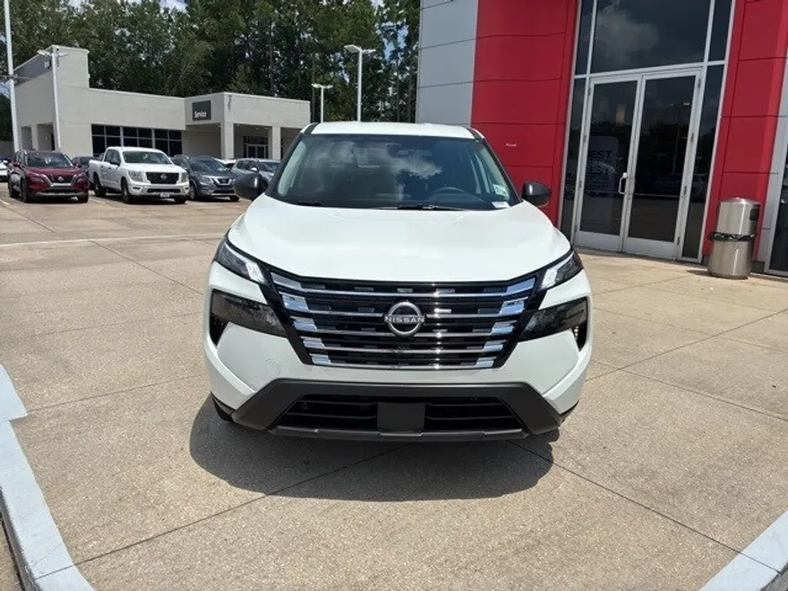 2026 Nissan Rogue S photo 1