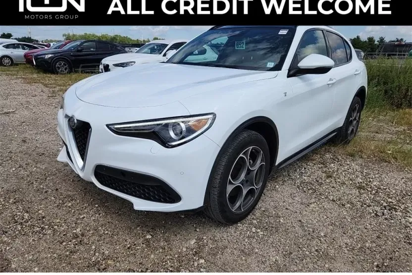 2022 Alfa Romeo Stelvio Ti photo 1