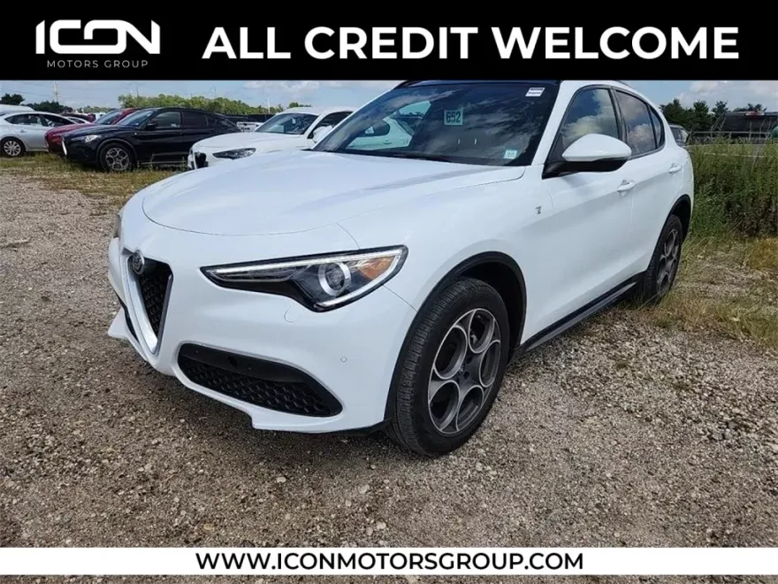 2022 Alfa Romeo Stelvio Ti photo 1