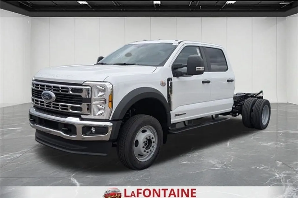 2026 Ford F-550 photo 1