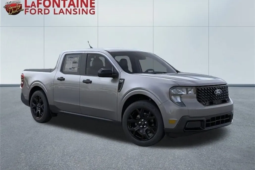 2025 Ford Maverick XLT photo 1