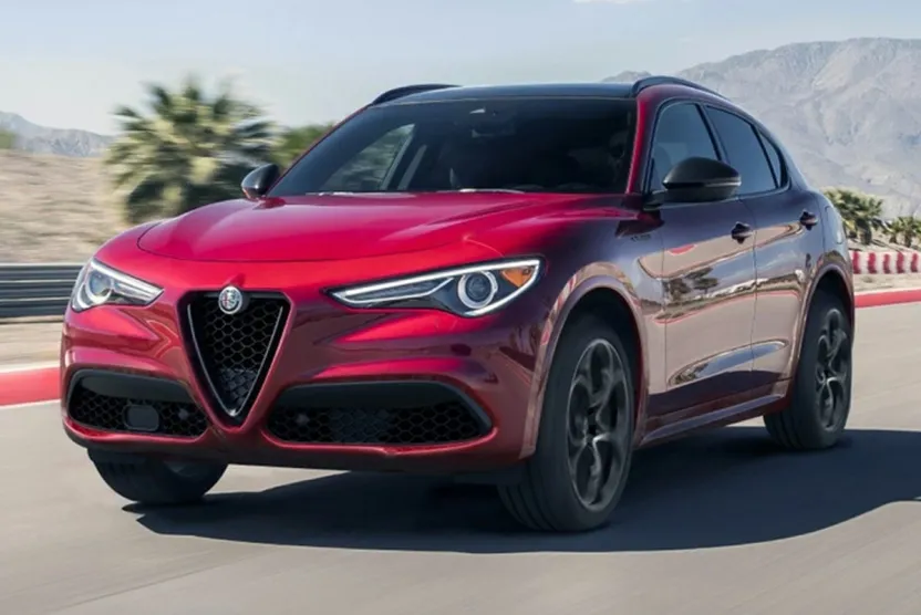 2022 Alfa Romeo Stelvio Ti photo 1