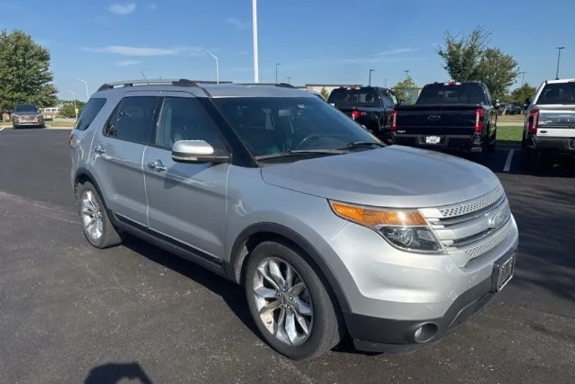 2011 Ford Explorer Limited photo 1