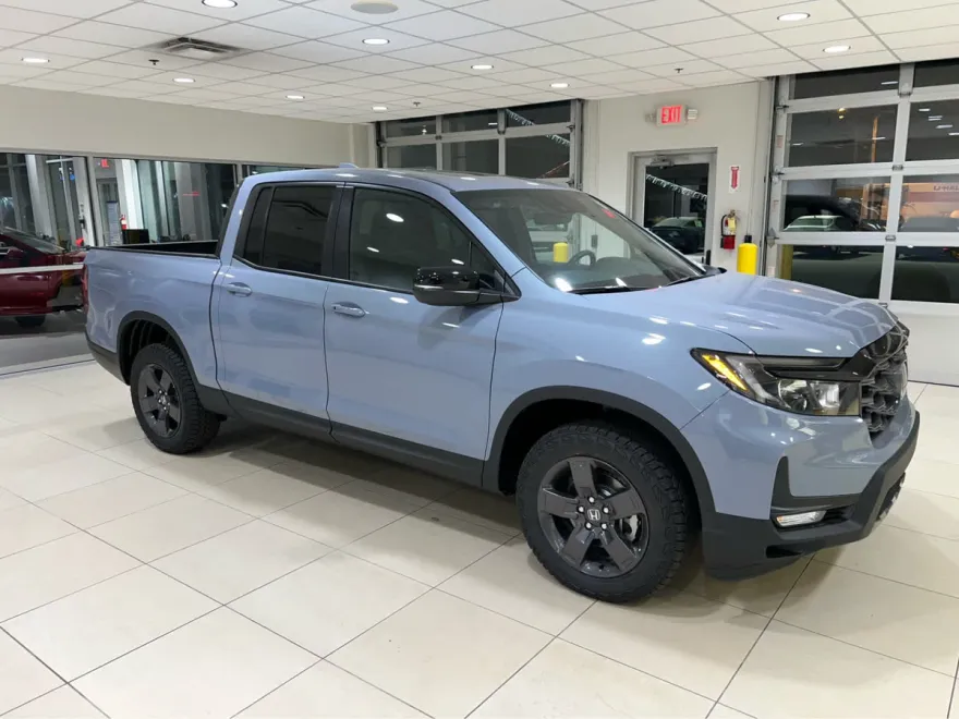 2026 Honda Ridgeline TrailSport photo 1