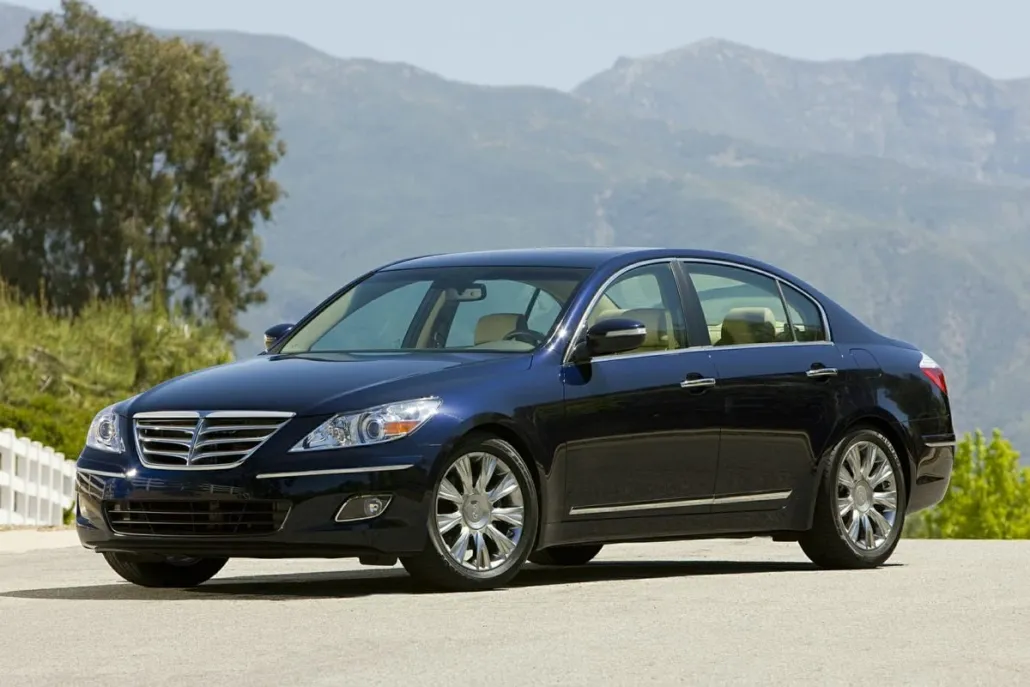 2011 Hyundai Genesis 3.8 photo 1