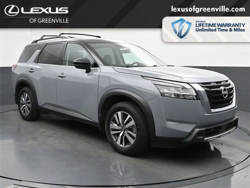 2024 Nissan Pathfinder SL photo 1