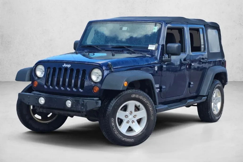 2013 Jeep Wrangler Unlimited Sport photo 1