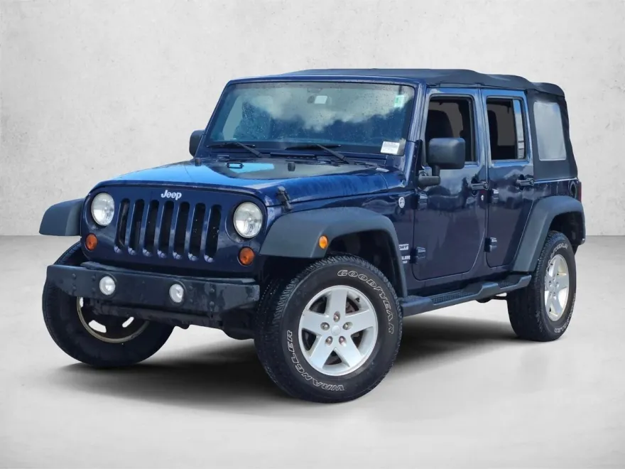 2013 Jeep Wrangler Unlimited Sport photo 1