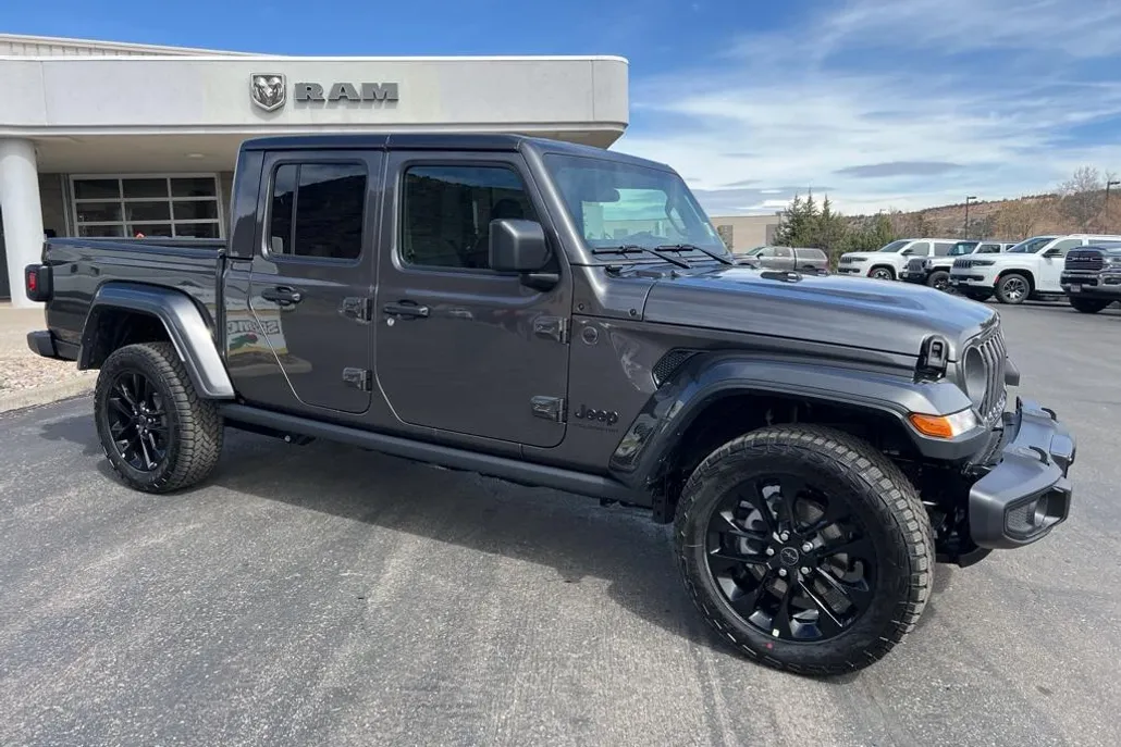 2025 Jeep Gladiator Sport photo 1